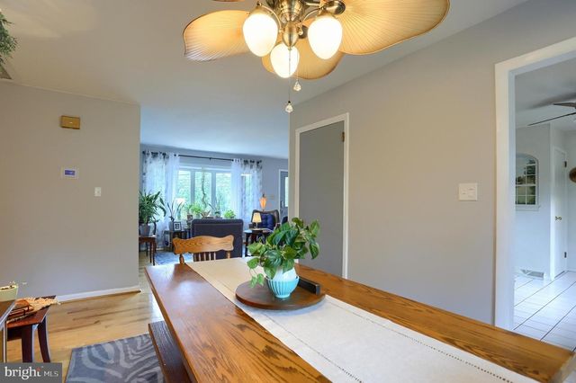 2505 LINGLESTOWN RD, Harrisburg, PA 17110