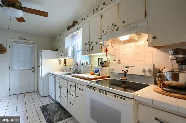 2505 LINGLESTOWN RD, Harrisburg, PA 17110