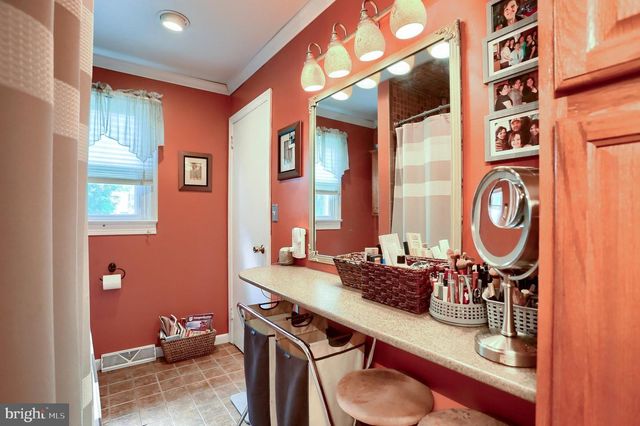 2505 LINGLESTOWN RD, Harrisburg, PA 17110