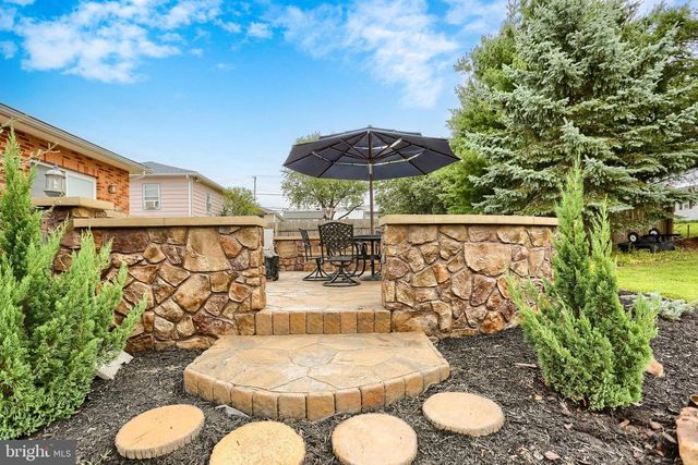 2505 LINGLESTOWN RD, Harrisburg, PA 17110