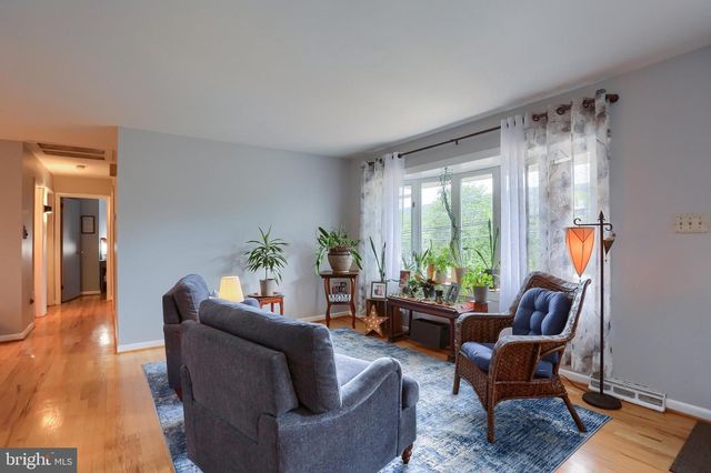 2505 LINGLESTOWN RD, Harrisburg, PA 17110