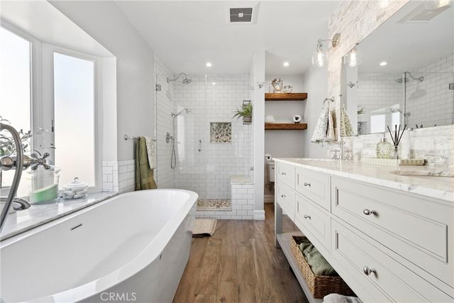 15551 Aulnay Lane, Huntington Beach, CA 92647