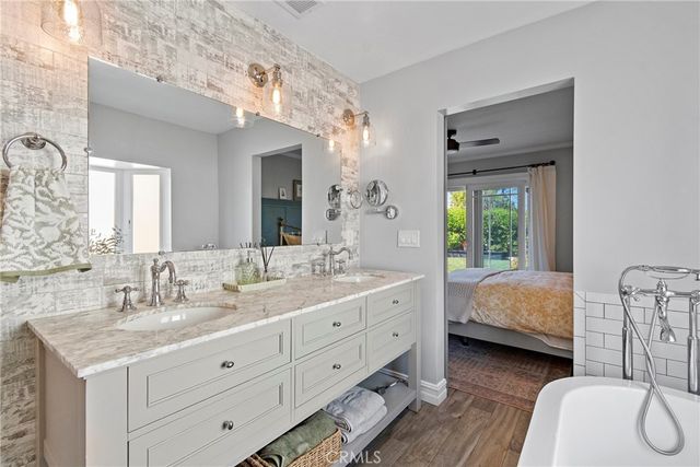 15551 Aulnay Lane, Huntington Beach, CA 92647