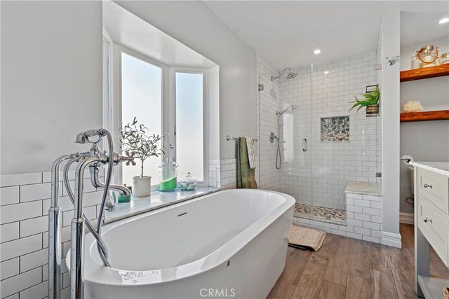 15551 Aulnay Lane, Huntington Beach, CA 92647