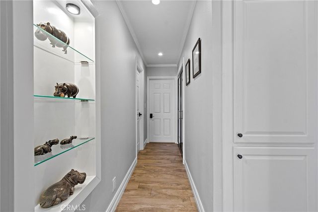 15551 Aulnay Lane, Huntington Beach, CA 92647