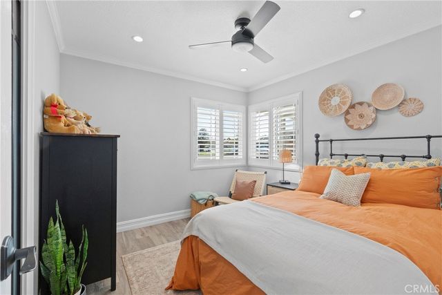 15551 Aulnay Lane, Huntington Beach, CA 92647