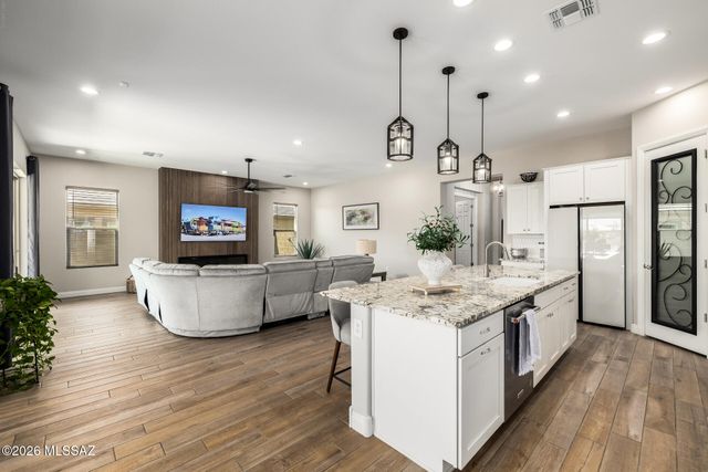 14500 N Twin Saguaro Drive, Marana, AZ 85658