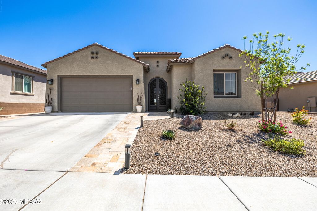 14500 N Twin Saguaro Drive, Marana, AZ 85658