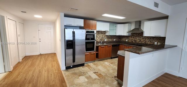 170 SE 14th St 1408, Miami, FL 33131