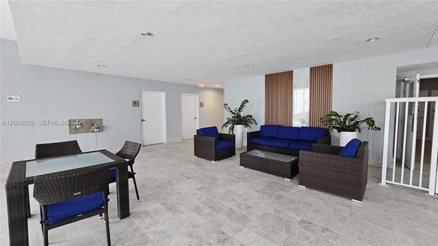 170 SE 14th St 1408, Miami, FL 33131