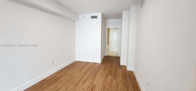 170 SE 14th St 1408, Miami, FL 33131