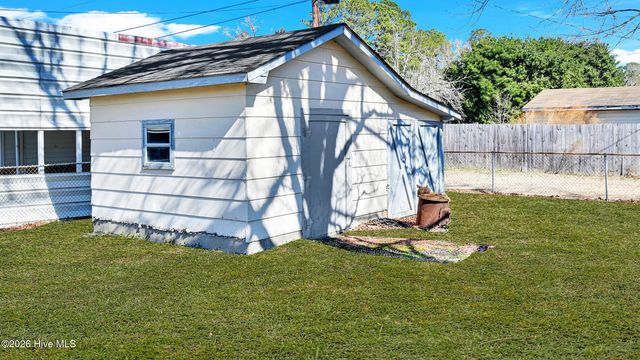 304 Wharton Street, Washington, NC 27889