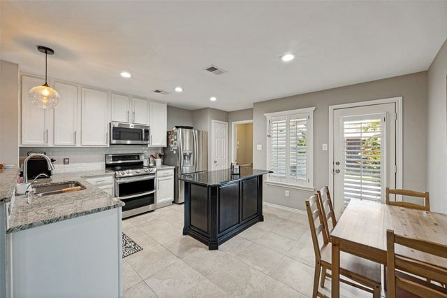 8920 Stewart Street, Cross Roads, TX 76227