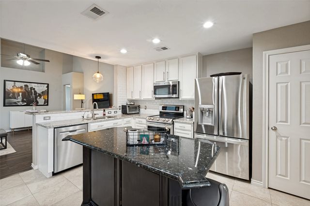 8920 Stewart Street, Cross Roads, TX 76227
