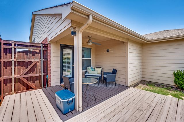 8920 Stewart Street, Cross Roads, TX 76227