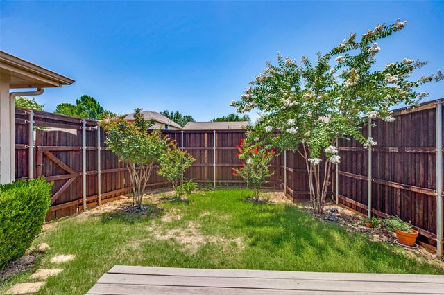 8920 Stewart Street, Cross Roads, TX 76227