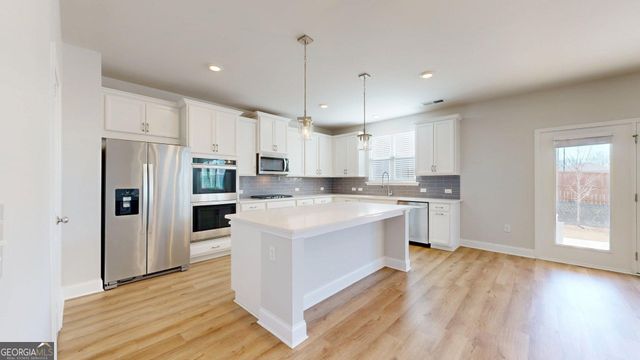 702 Lanarck Way, Peachtree City, GA 30269