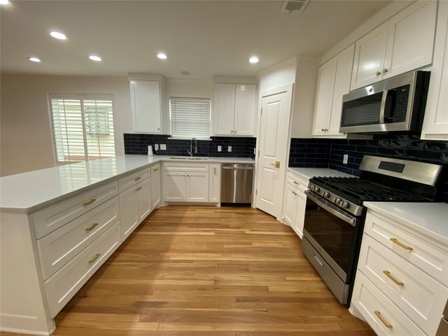 1223 E Waco Avenue, Dallas, TX 75216