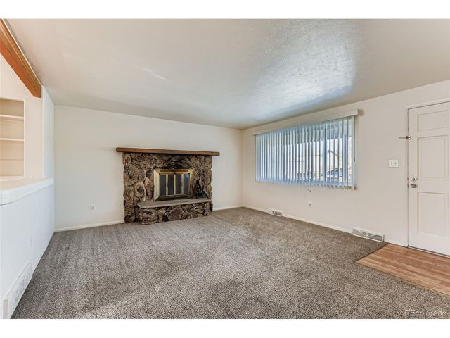 6420 W 76th Ave, Arvada, CO 80003