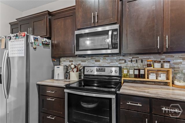 208 Maggie Lane, Allenhurst, GA 31301