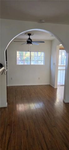19204 Vanowen, Reseda, CA 91335