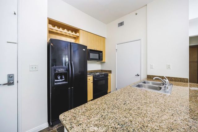 388 E Ocean Boulevard 1401, Long Beach, CA 90802