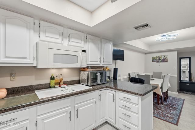 17404 N 99TH Avenue 333, Sun City, AZ 85373