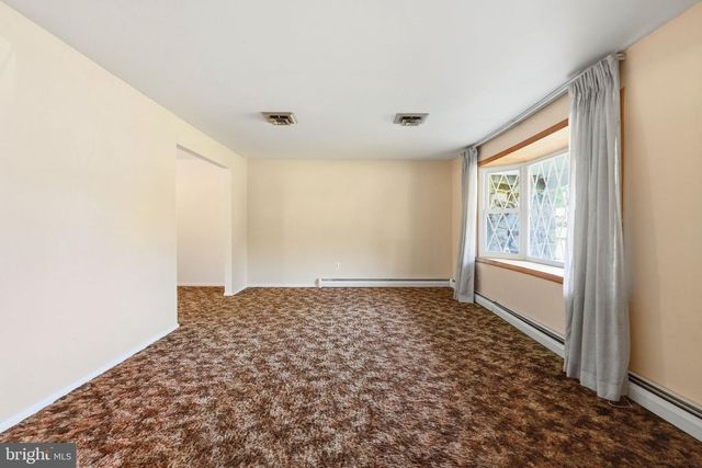 1825 STERIGERE ST, West Norriton, PA 19403