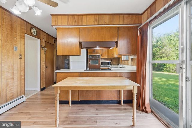1825 STERIGERE ST, West Norriton, PA 19403