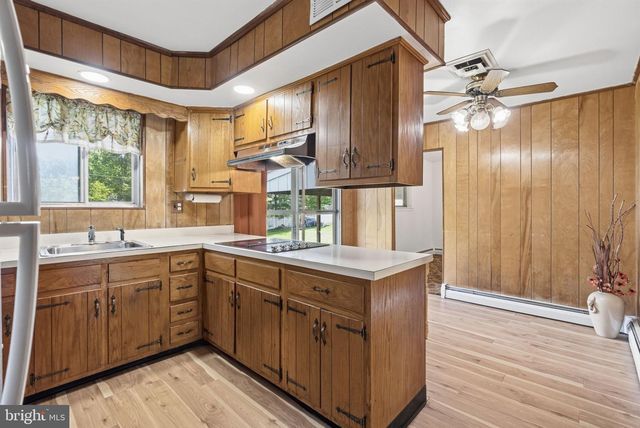 1825 STERIGERE ST, West Norriton, PA 19403