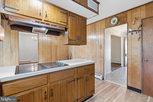 1825 STERIGERE ST, West Norriton, PA 19403
