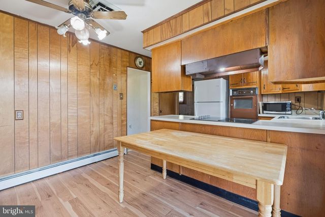 1825 STERIGERE ST, West Norriton, PA 19403
