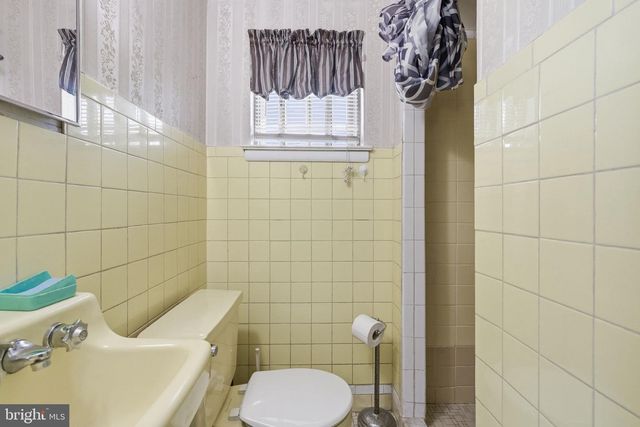 1825 STERIGERE ST, West Norriton, PA 19403