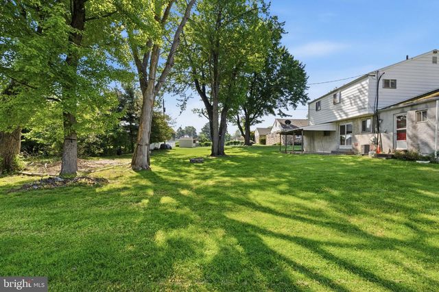1825 STERIGERE ST, West Norriton, PA 19403