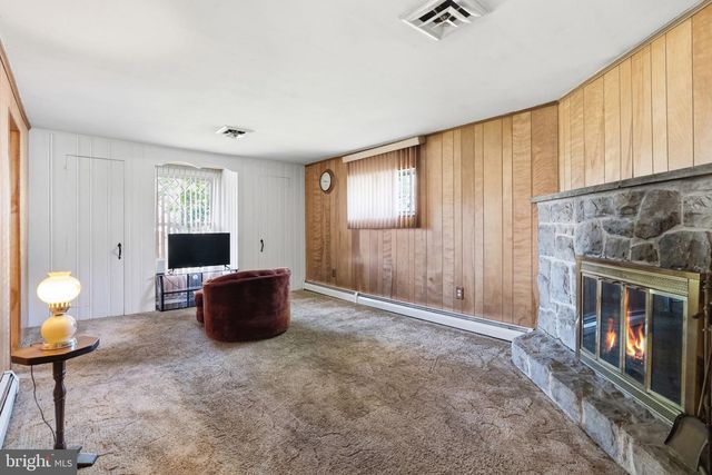 1825 STERIGERE ST, West Norriton, PA 19403