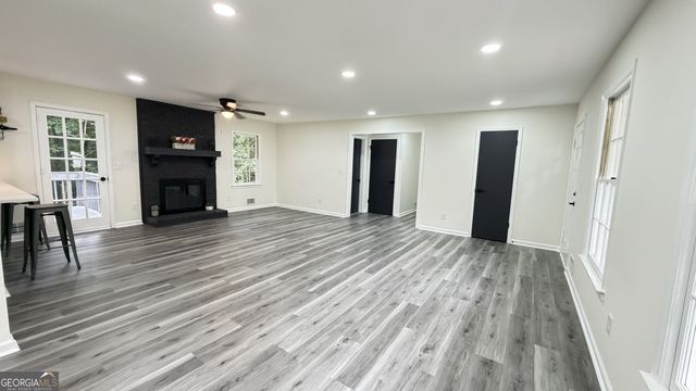 5698 CRESTWOOD Drive, Stone Mountain, GA 30087