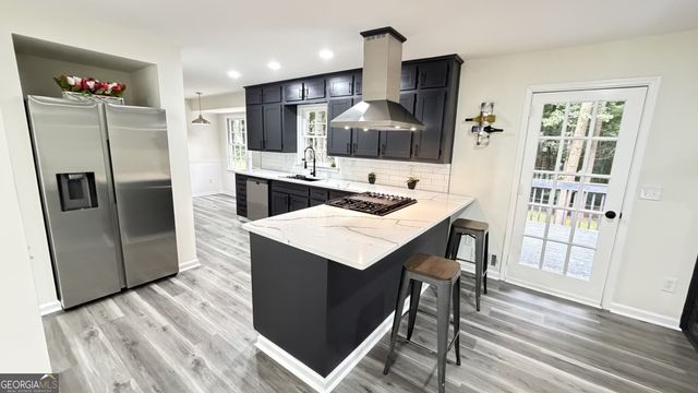 5698 CRESTWOOD Drive, Stone Mountain, GA 30087