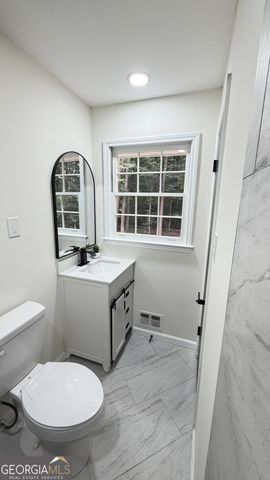 5698 CRESTWOOD Drive, Stone Mountain, GA 30087