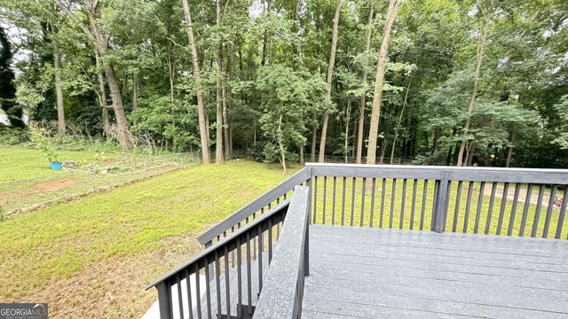 5698 CRESTWOOD Drive, Stone Mountain, GA 30087