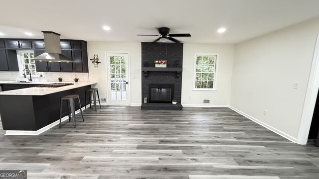 5698 CRESTWOOD Drive, Stone Mountain, GA 30087