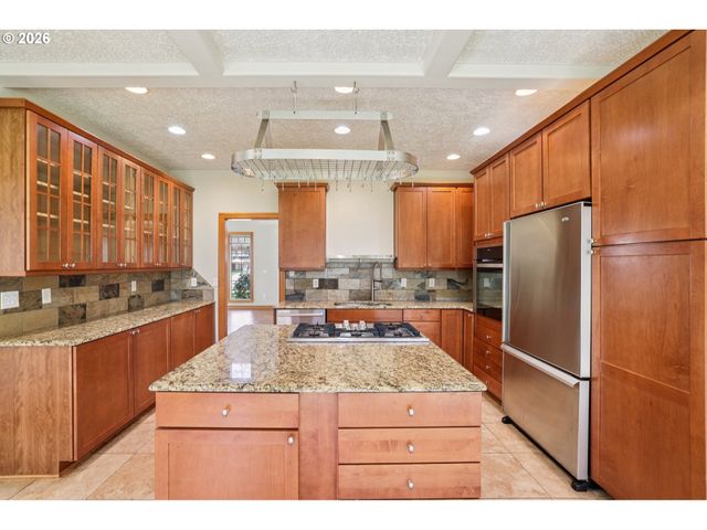 2190 Ne 229TH Ct, Fairview, OR 97024