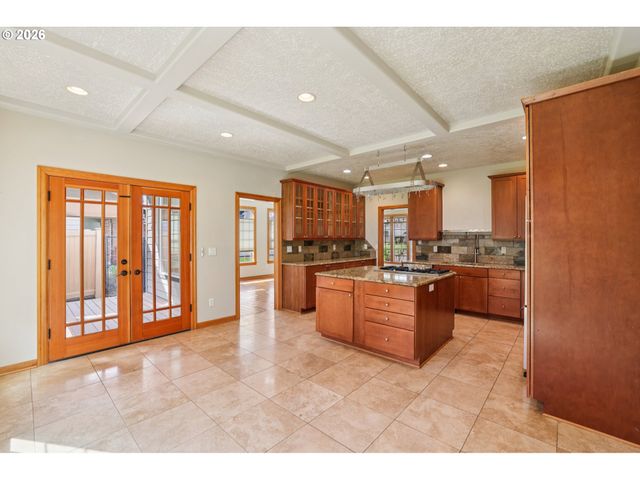 2190 Ne 229TH Ct, Fairview, OR 97024