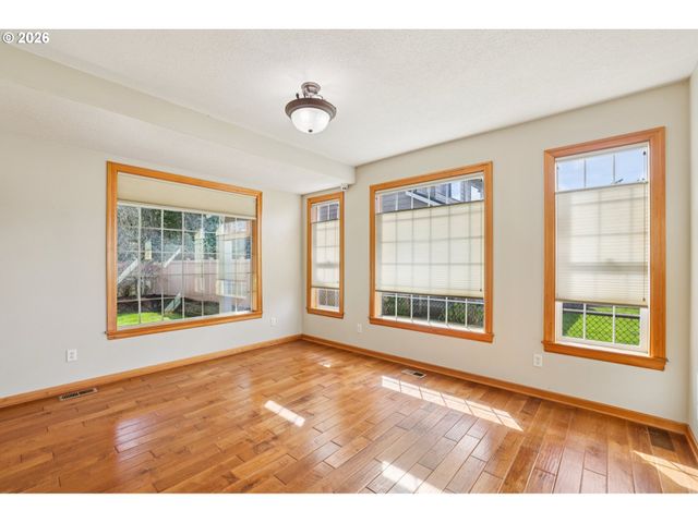 2190 Ne 229TH Ct, Fairview, OR 97024