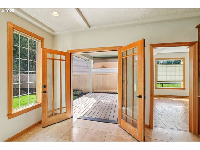 2190 Ne 229TH Ct, Fairview, OR 97024