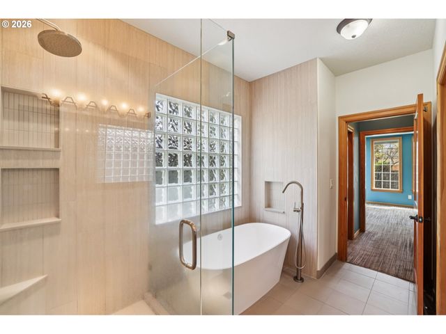 2190 Ne 229TH Ct, Fairview, OR 97024