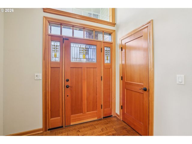 2190 Ne 229TH Ct, Fairview, OR 97024