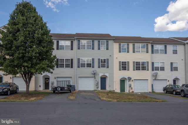 128 PONY CIR, Martinsburg, WV 25405