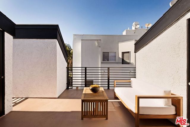 847 17th Street 1, Santa Monica, CA 90403