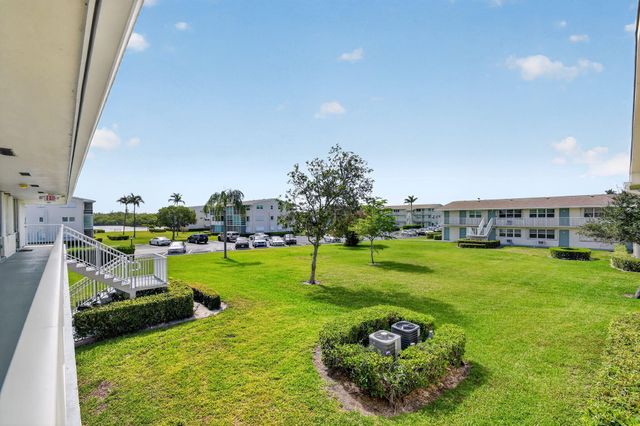 600 Horizon W 207, Boynton Beach, FL 33435