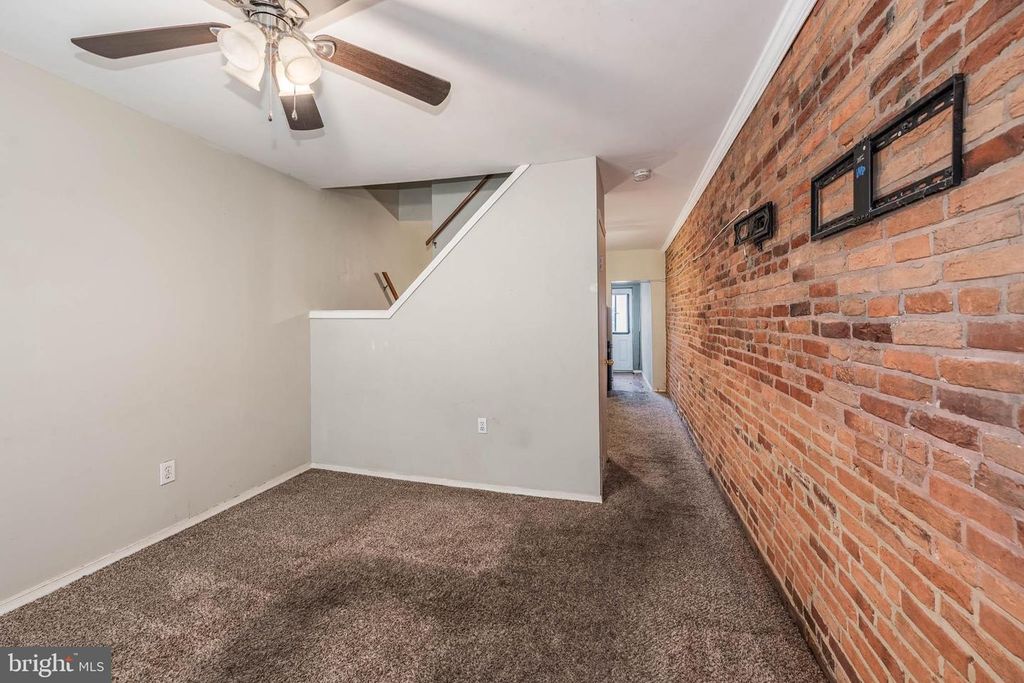 Image 2 of property listing at 108 W HEATH ST, Baltimore, MD 21230